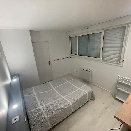 Chambre Etage Fonctionnelle Et Independante Saucats Bagian luar foto
